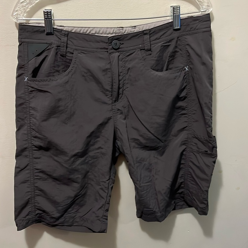 Patagonia side pocket cargo‎ hiking shorts sz 8 10” inseam